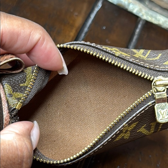 Louis Vuitton Monogram “Golf Ball”Pouch - Picture 8 of 10